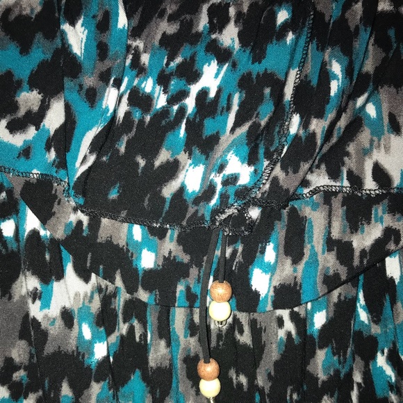 Off-Shoulder Dress - Picture 2 of 2